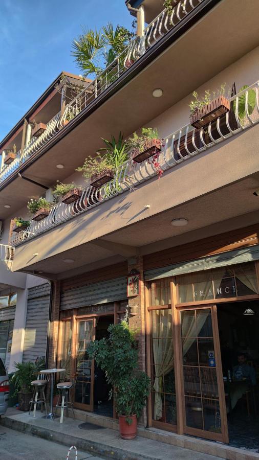 Lille France Apartments Shkodër エクステリア 写真