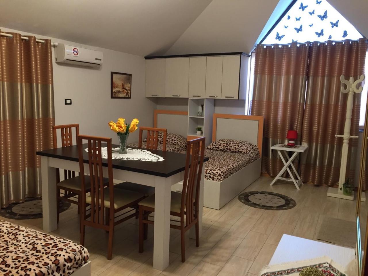 Lille France Apartments Shkodër エクステリア 写真