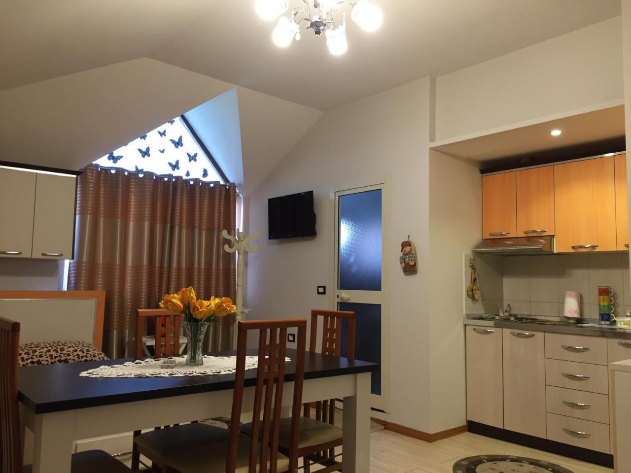 Lille France Apartments Shkodër エクステリア 写真